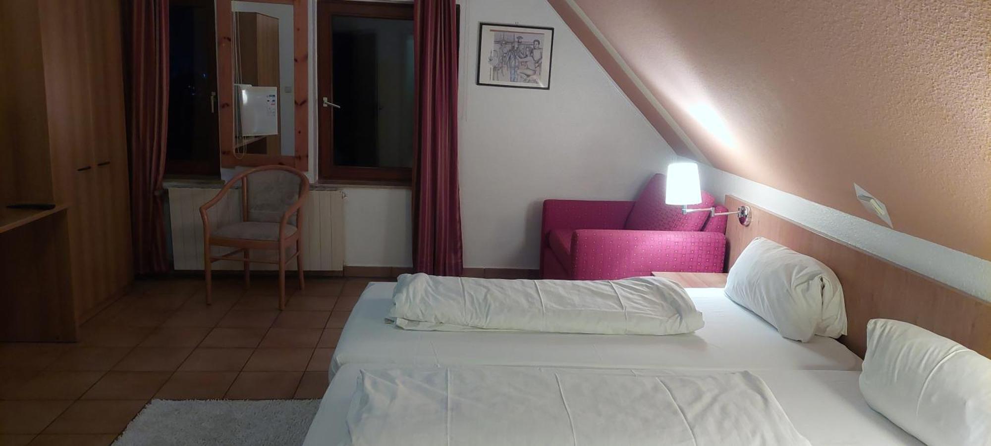 Hotel La Cascina Wennigsen Екстериор снимка