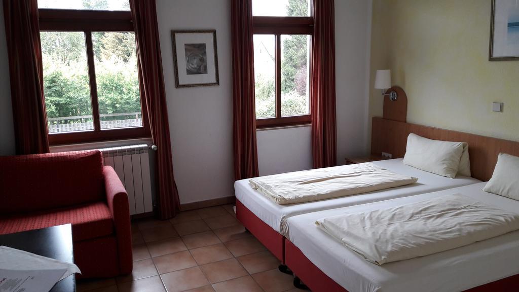 Hotel La Cascina Wennigsen Екстериор снимка