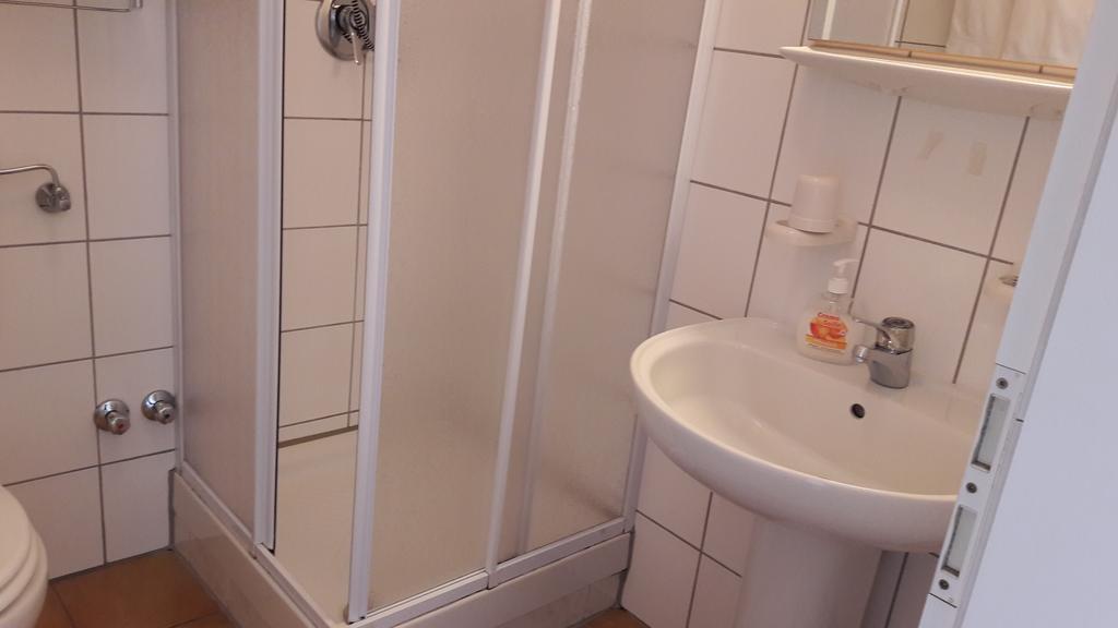 Hotel La Cascina Wennigsen Екстериор снимка