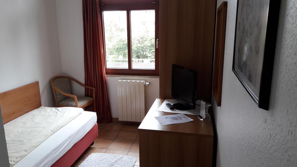 Hotel La Cascina Wennigsen Екстериор снимка
