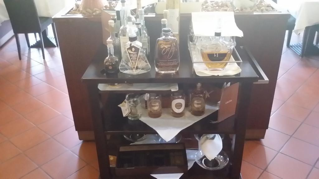 Hotel La Cascina Wennigsen Екстериор снимка