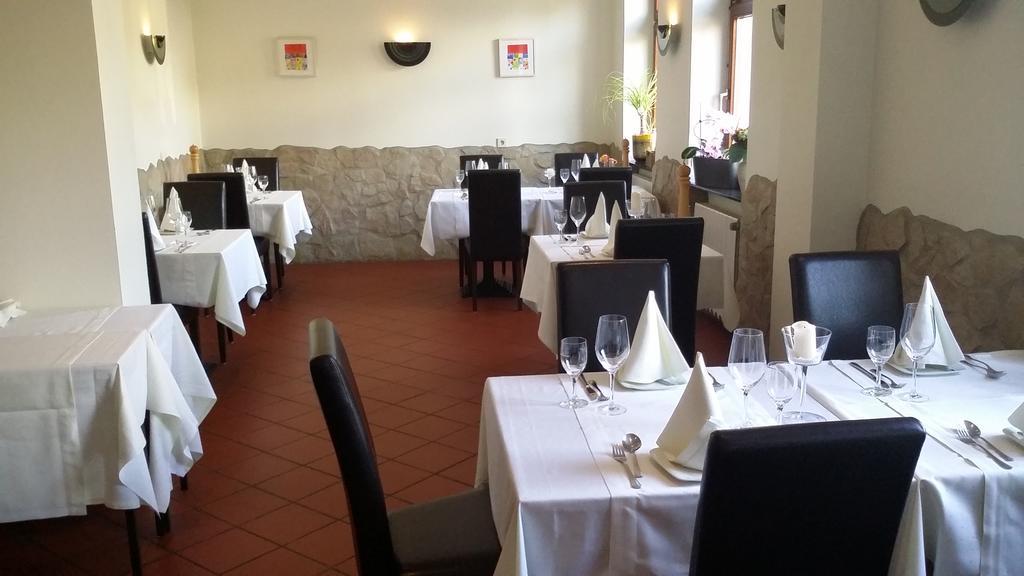 Hotel La Cascina Wennigsen Екстериор снимка